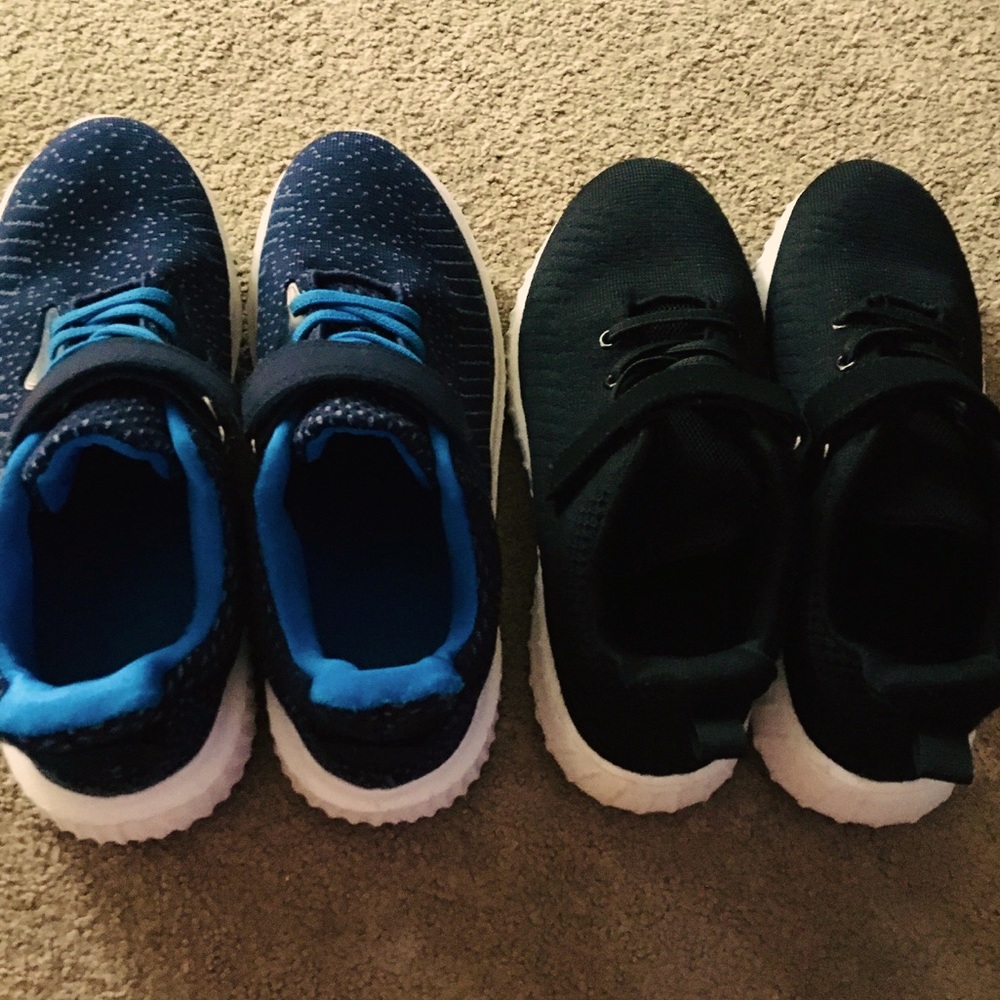 Bundle 2 pair of Boys running sneakers size 5 1/2